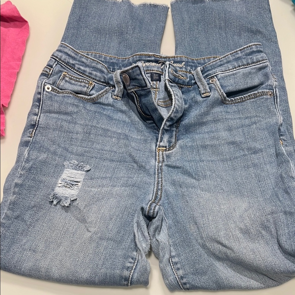 Universal Thread Blue Ankle Cropped Jeans